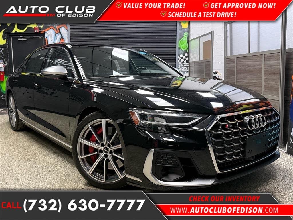 2023 AUDI S8