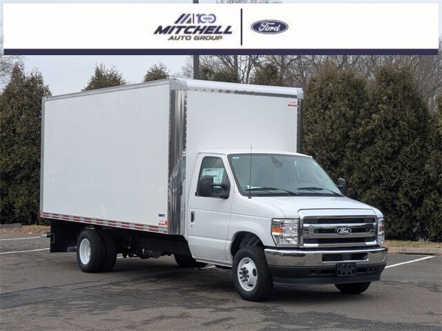 2026 FORD E-450