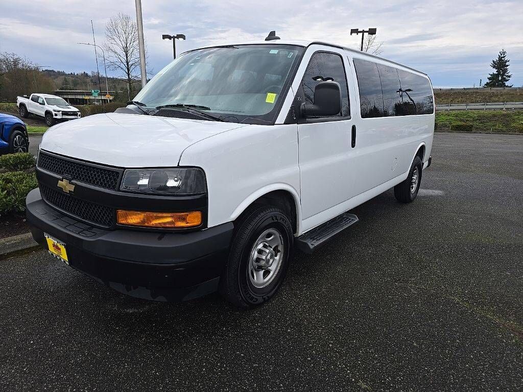 2023 CHEVROLET Express