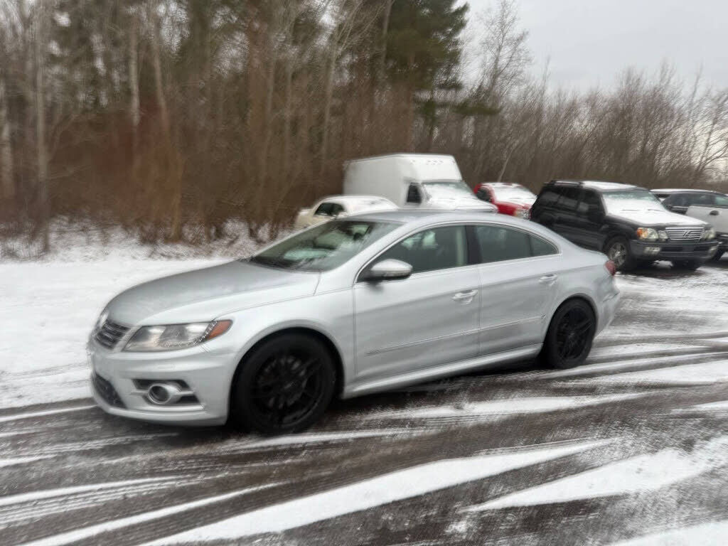 2013 VOLKSWAGEN Passat