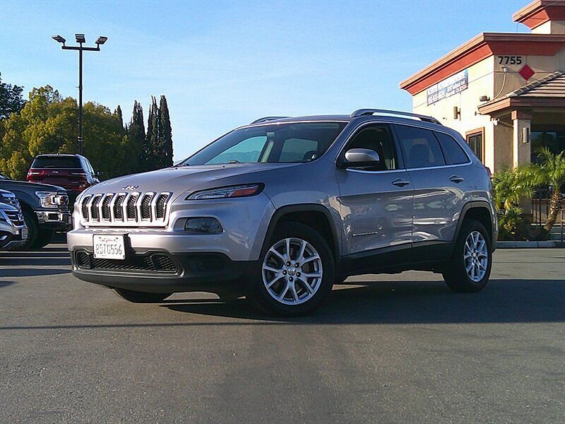 2018 JEEP Cherokee