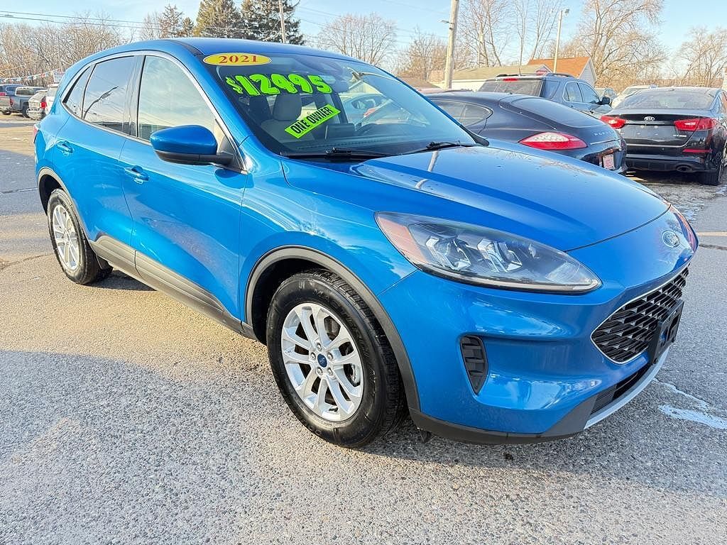 2021 FORD Escape