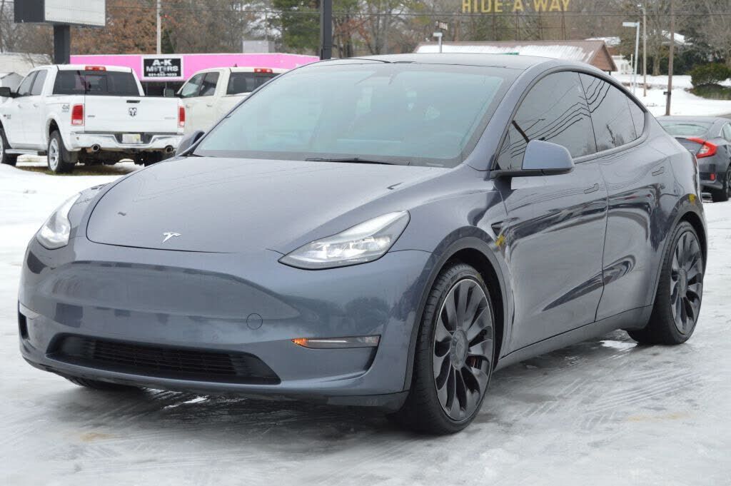 2021 TESLA Model Y