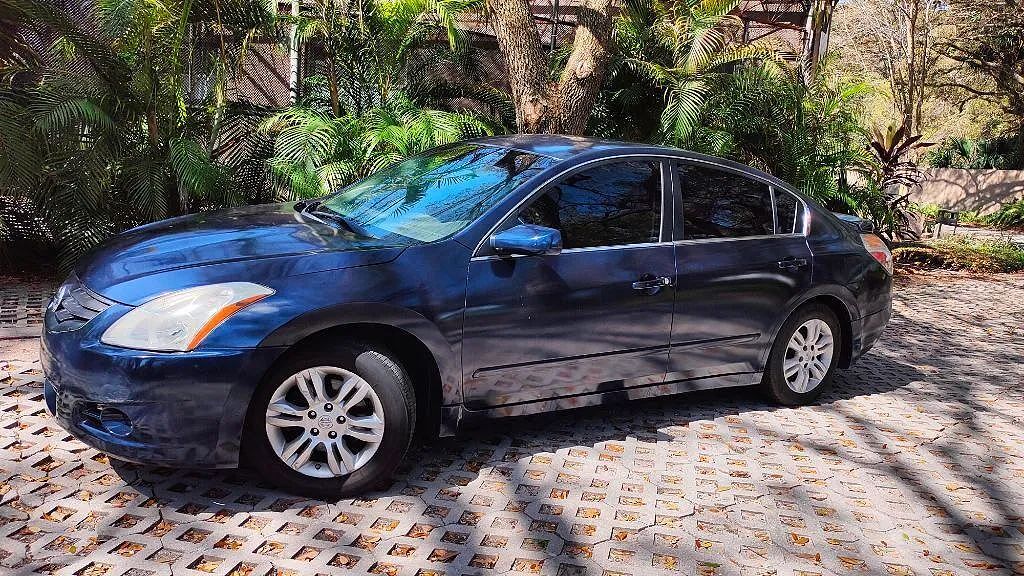 2011 NISSAN Altima