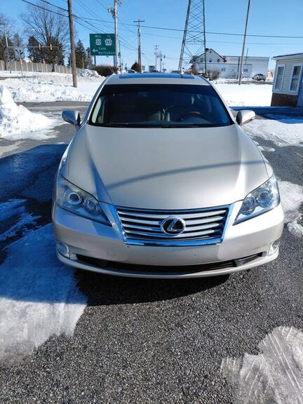 2011 LEXUS ES