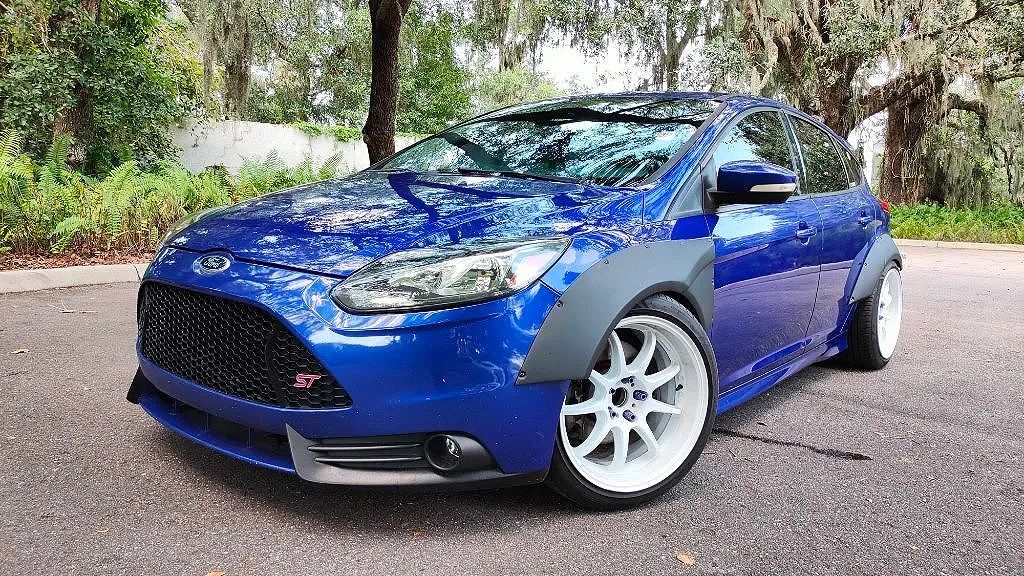 2013 FORD Focus