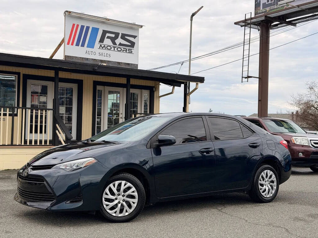 2018 TOYOTA Corolla