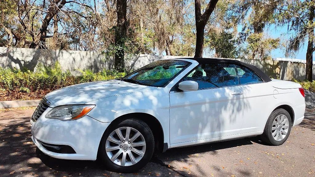 2012 CHRYSLER 200