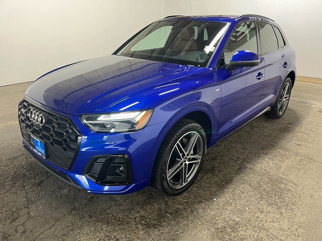 2023 AUDI Q5 e