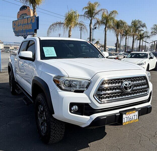 2016 TOYOTA Tacoma