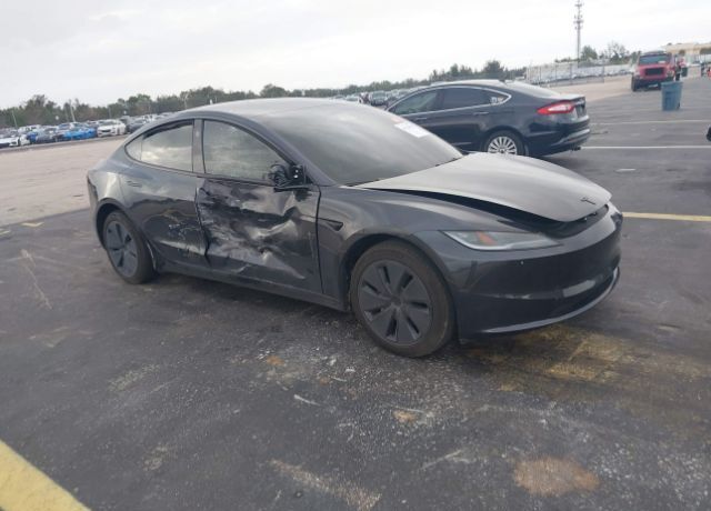 2025 TESLA Model 3