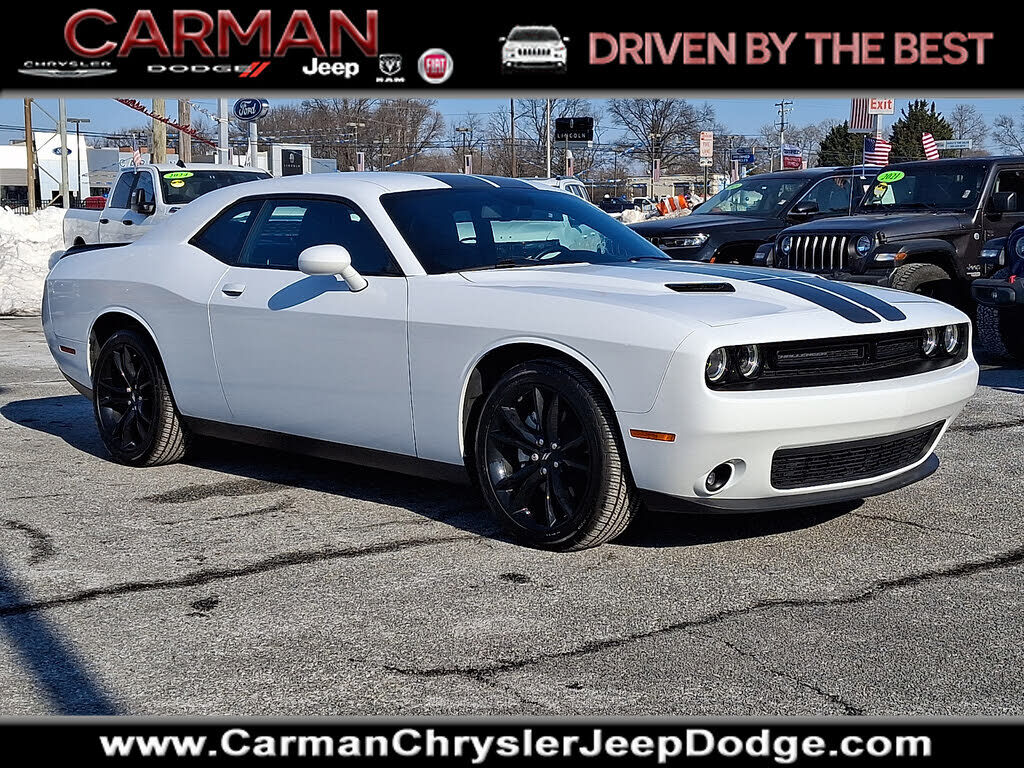 2017 DODGE Challenger