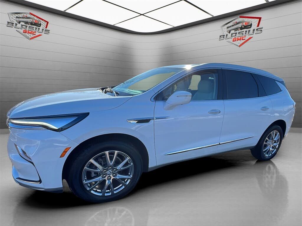 2023 BUICK Enclave