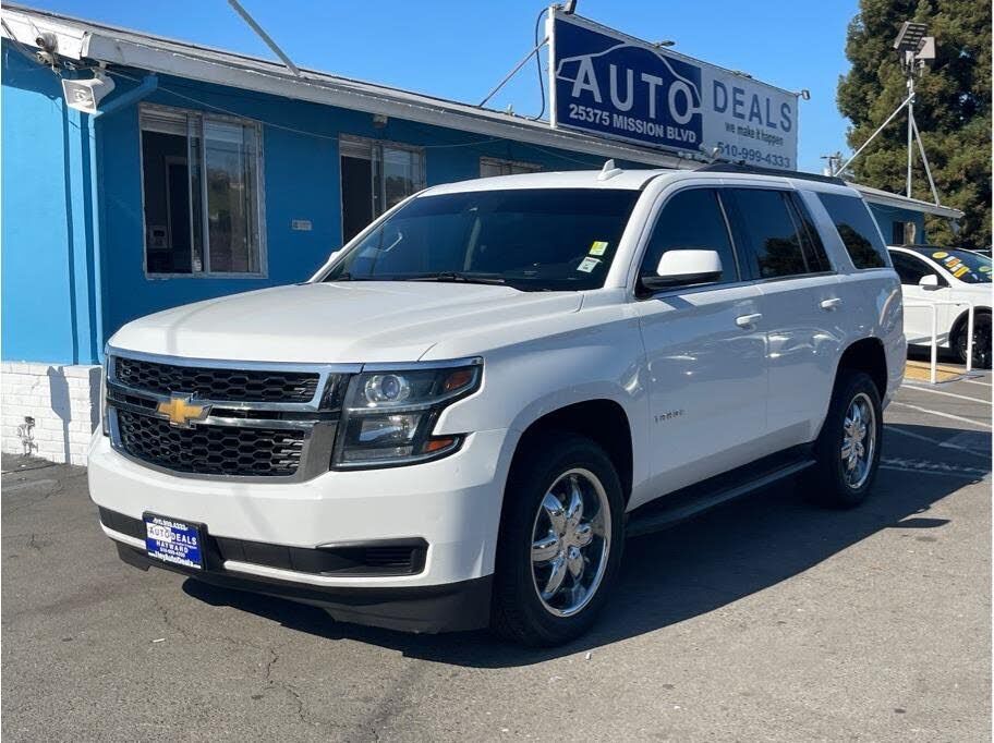 2017 CHEVROLET Tahoe