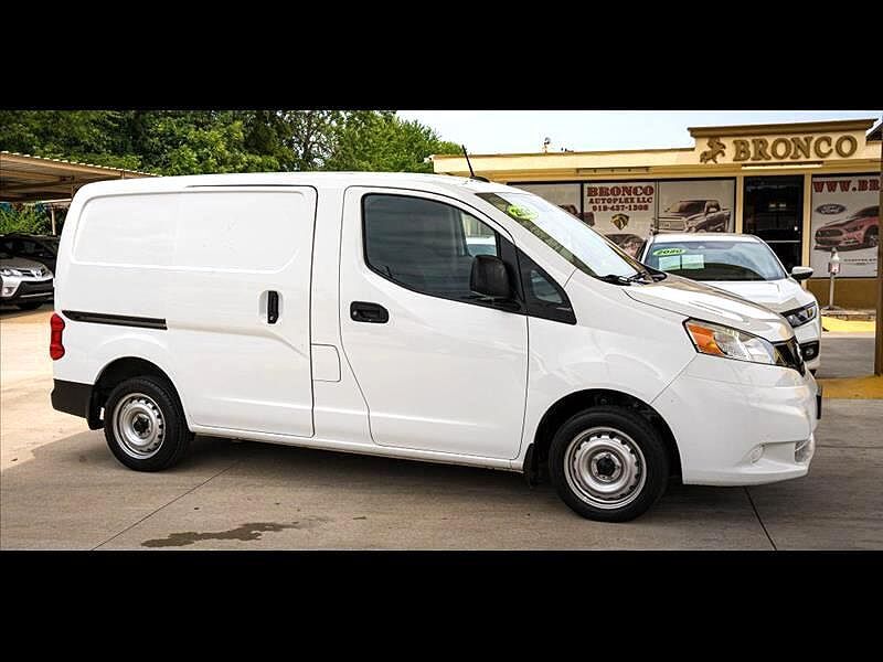 2021 NISSAN NV200