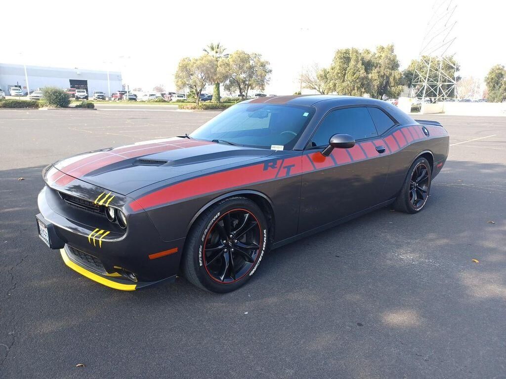 2017 DODGE Challenger