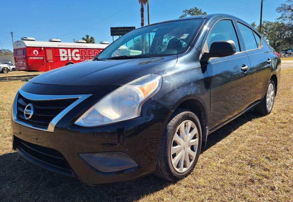 2015 NISSAN Versa