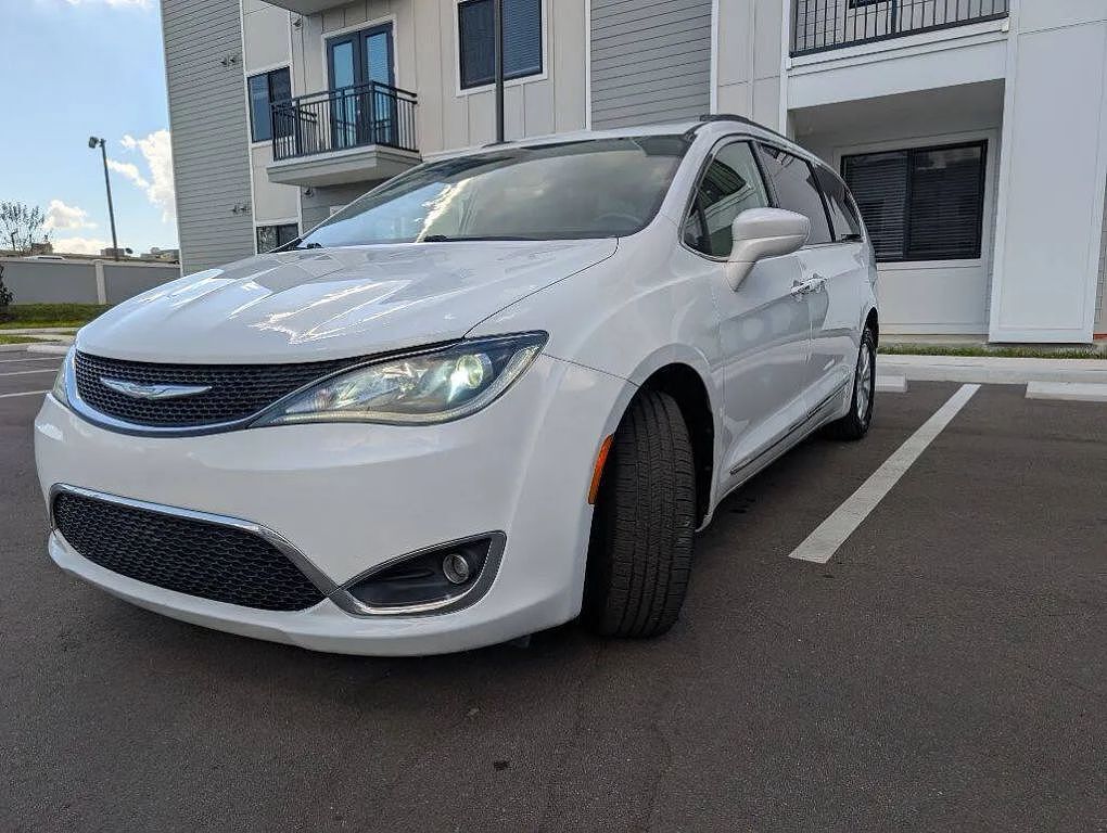 2017 CHRYSLER Pacifica