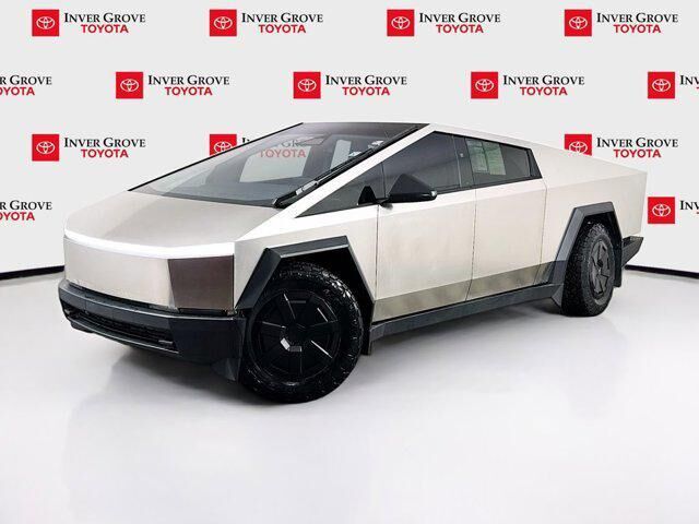 2024 TESLA Cybertruck