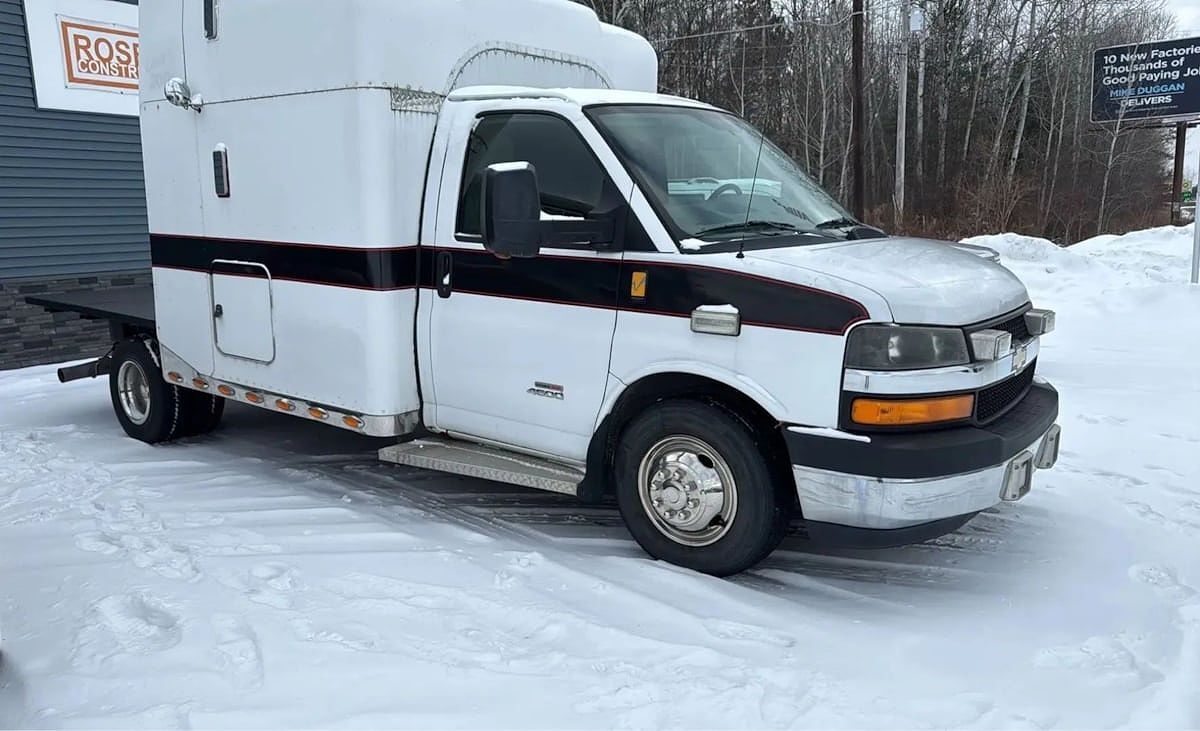 2011 CHEVROLET Express