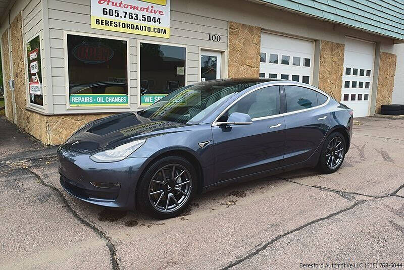 2019 TESLA Model 3