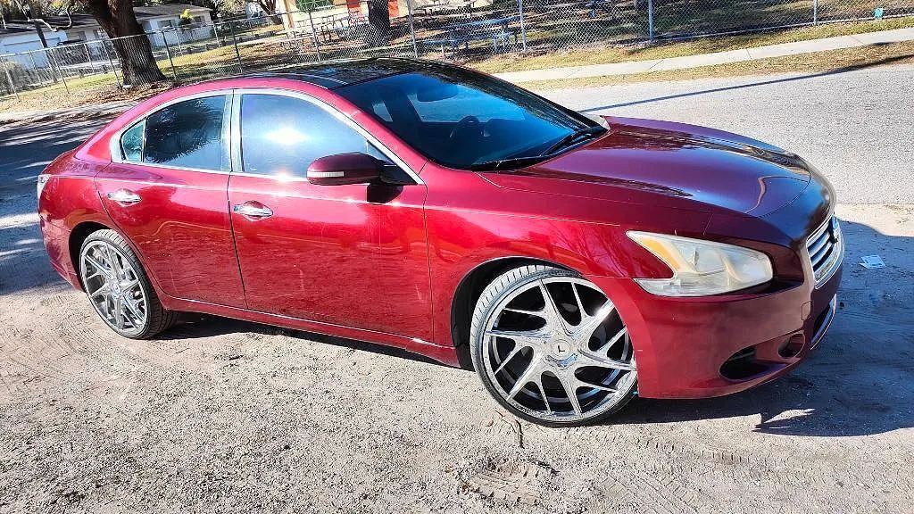 2013 NISSAN Maxima