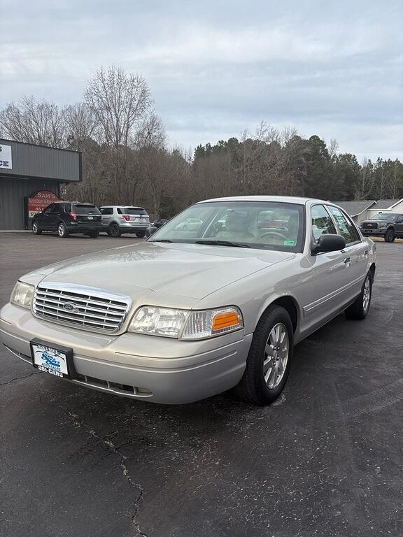 Ford Crown Victoria
