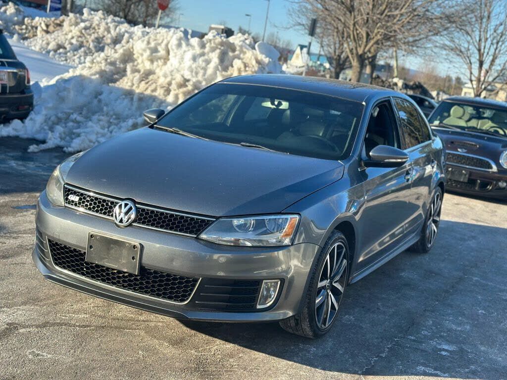 2012 VOLKSWAGEN Jetta