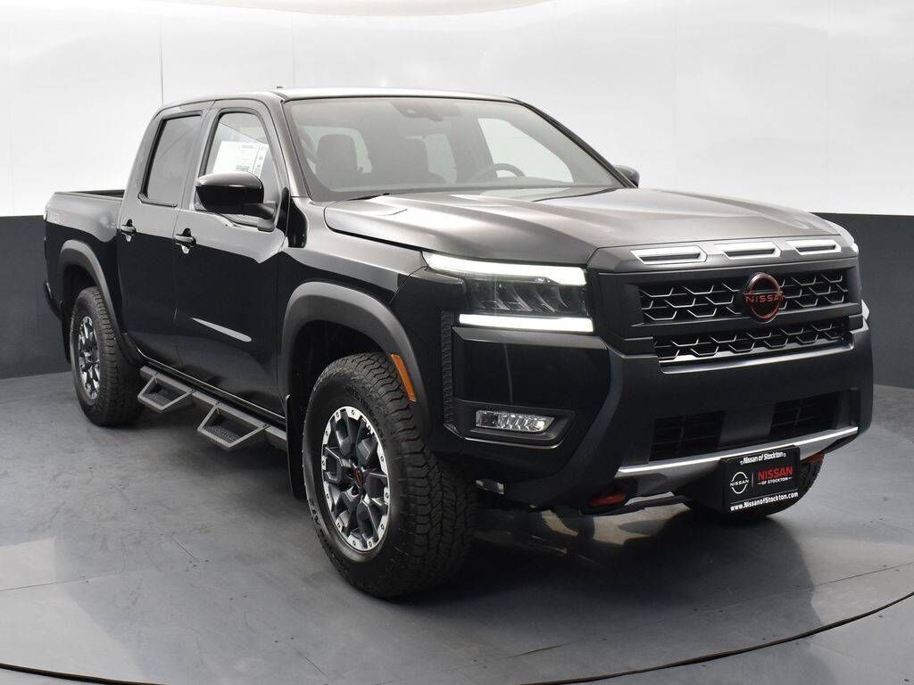 2026 NISSAN Frontier