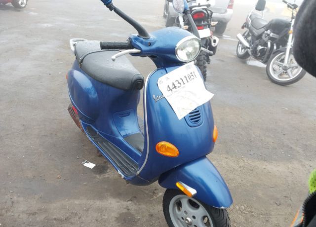 2005 PIAGGIO AND VESPA ET 4