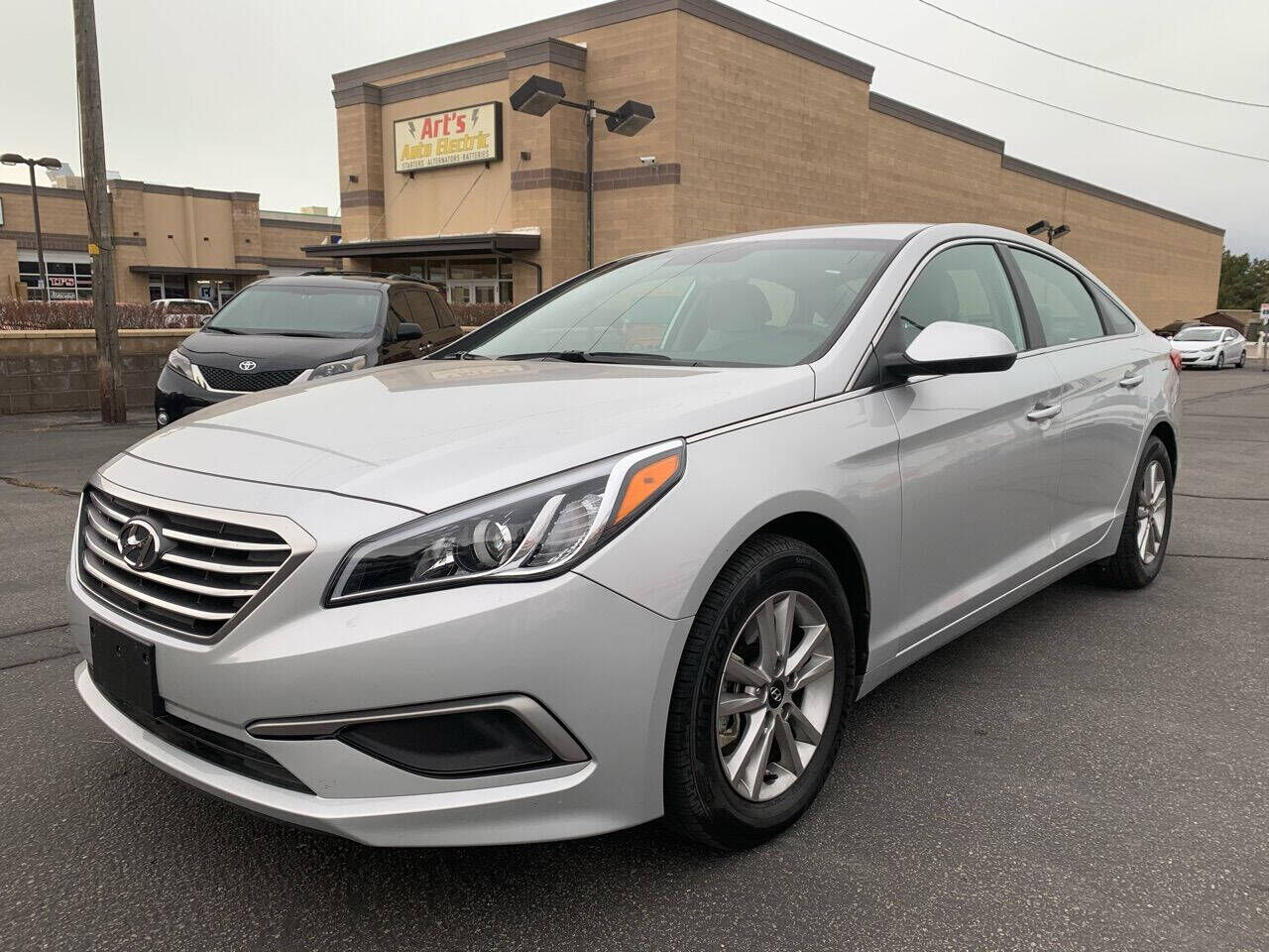 2017 HYUNDAI Sonata