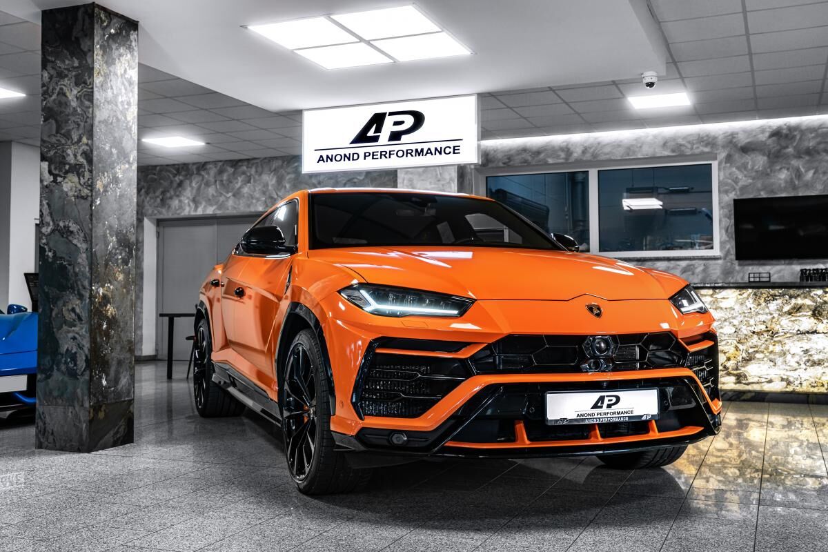 2019 LAMBORGHINI URUS