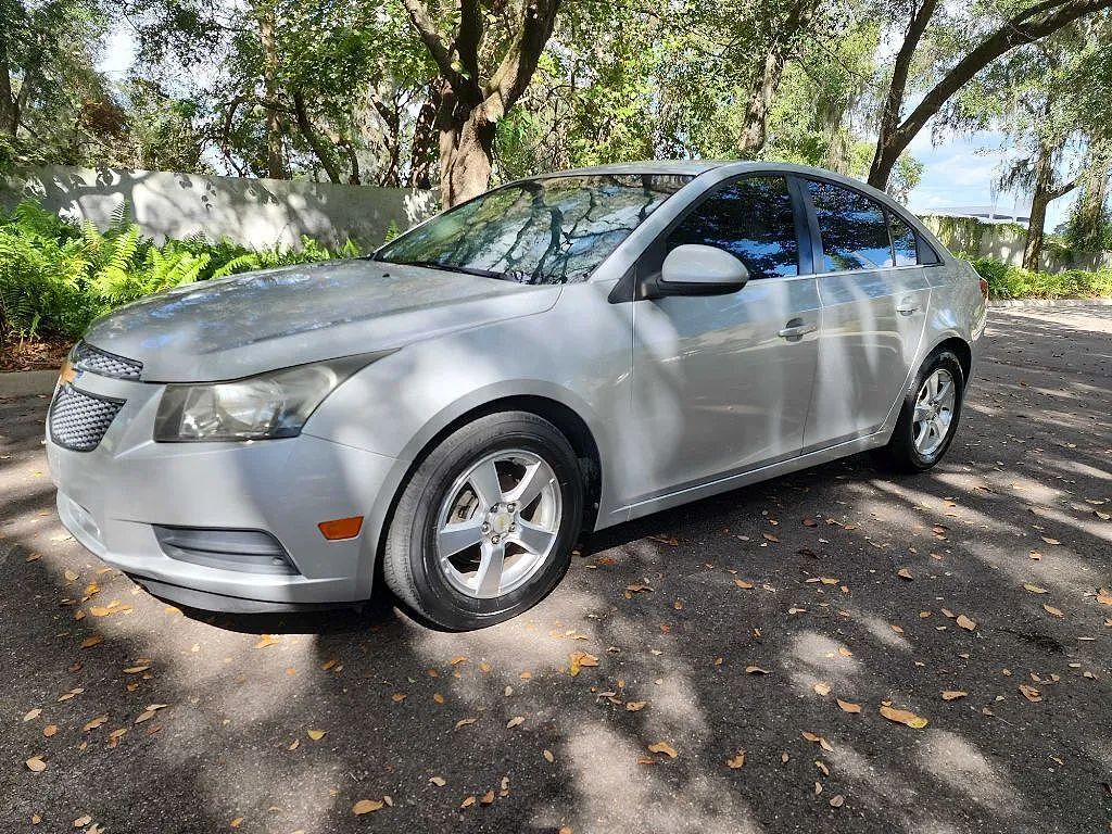 2011 CHEVROLET Cruze