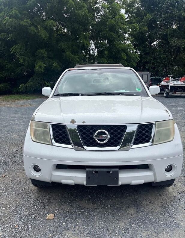 2005 NISSAN Pathfinder