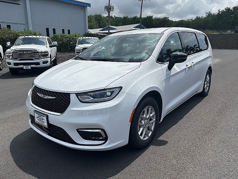 2025 CHRYSLER Pacifica