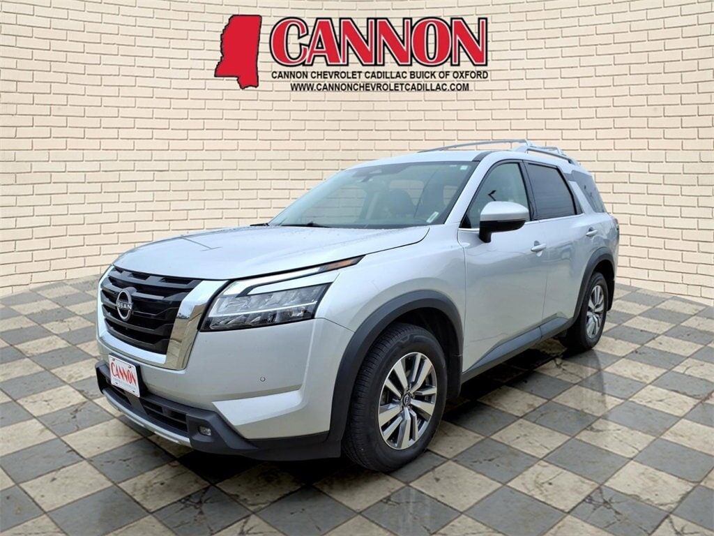 2022 NISSAN Pathfinder