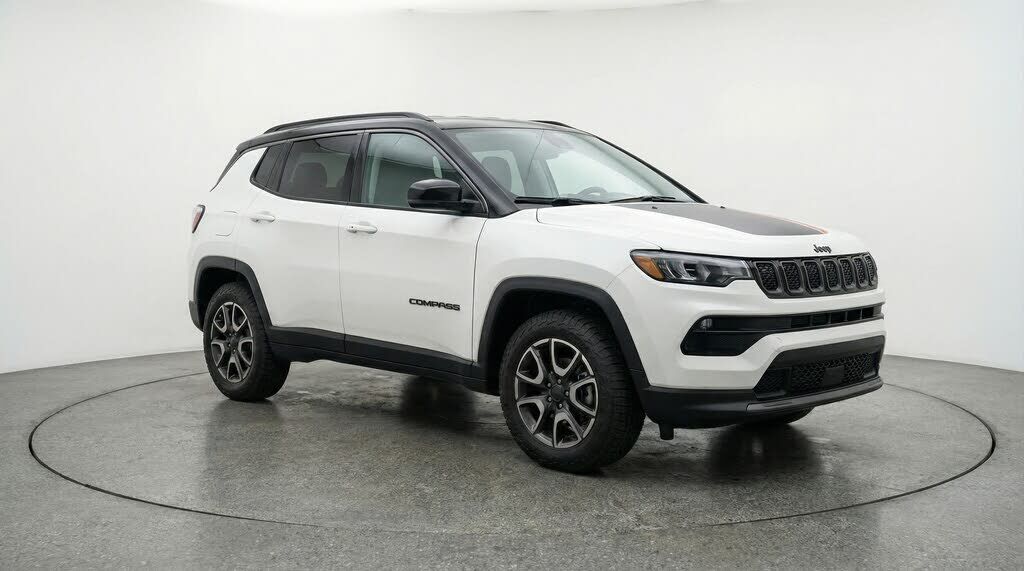 2025 JEEP Compass