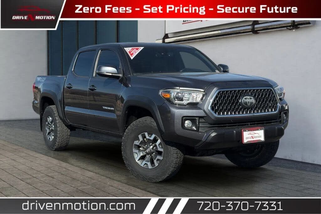 2019 TOYOTA Tacoma