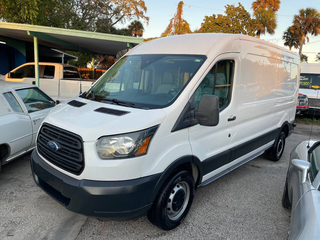 2017 FORD Transit