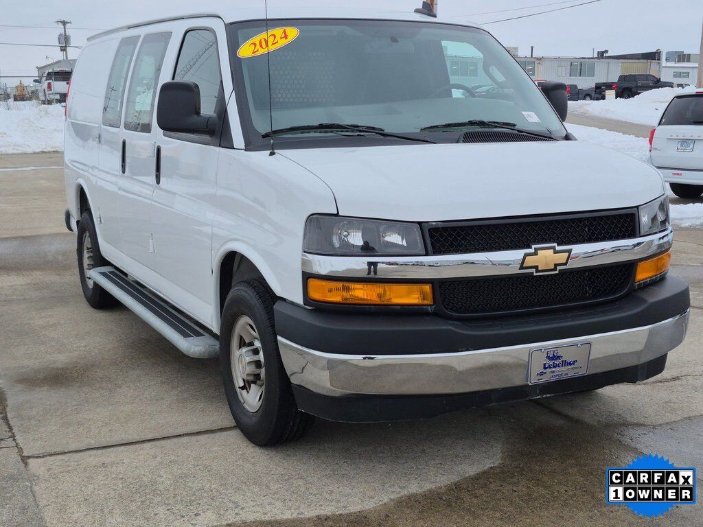 2024 CHEVROLET Express