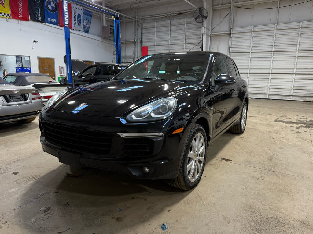 2015 PORSCHE Cayenne