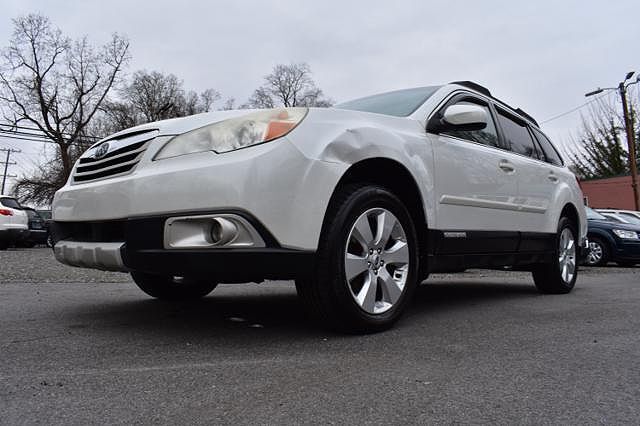 2012 SUBARU Outback