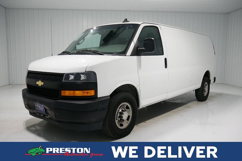 2021 CHEVROLET Express