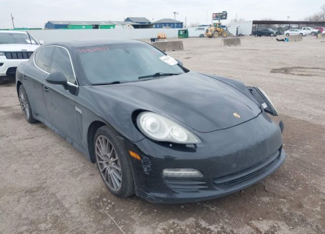 2013 PORSCHE Panamera