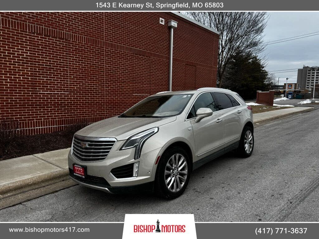 2017 CADILLAC XT5