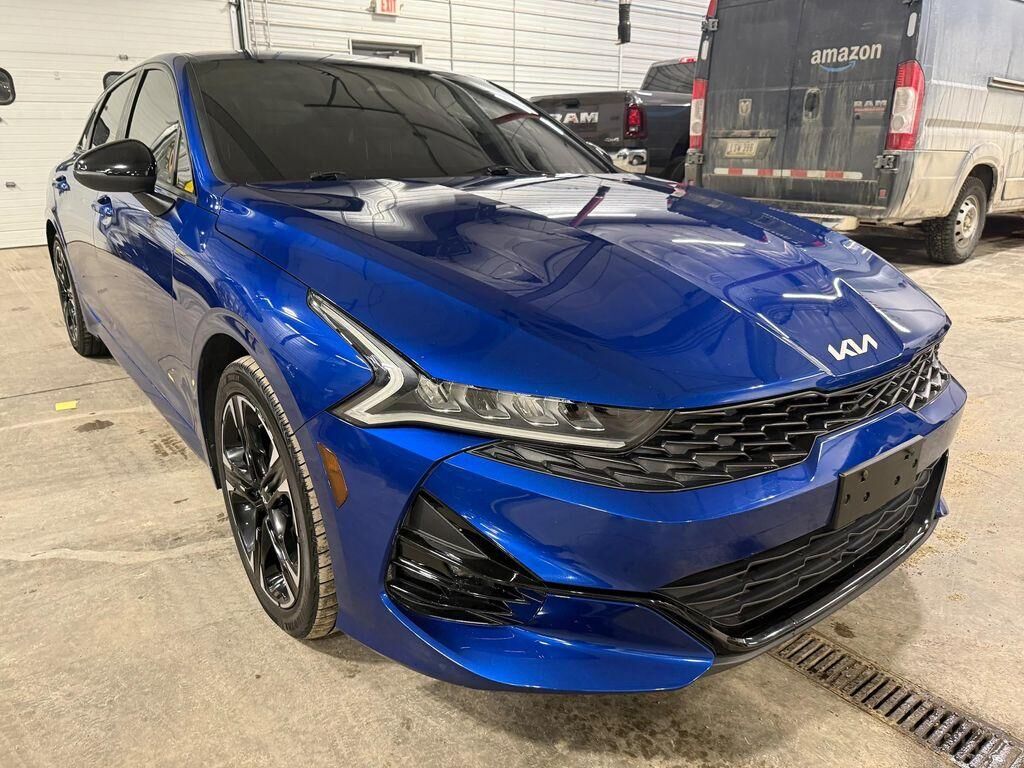 2022 KIA K5