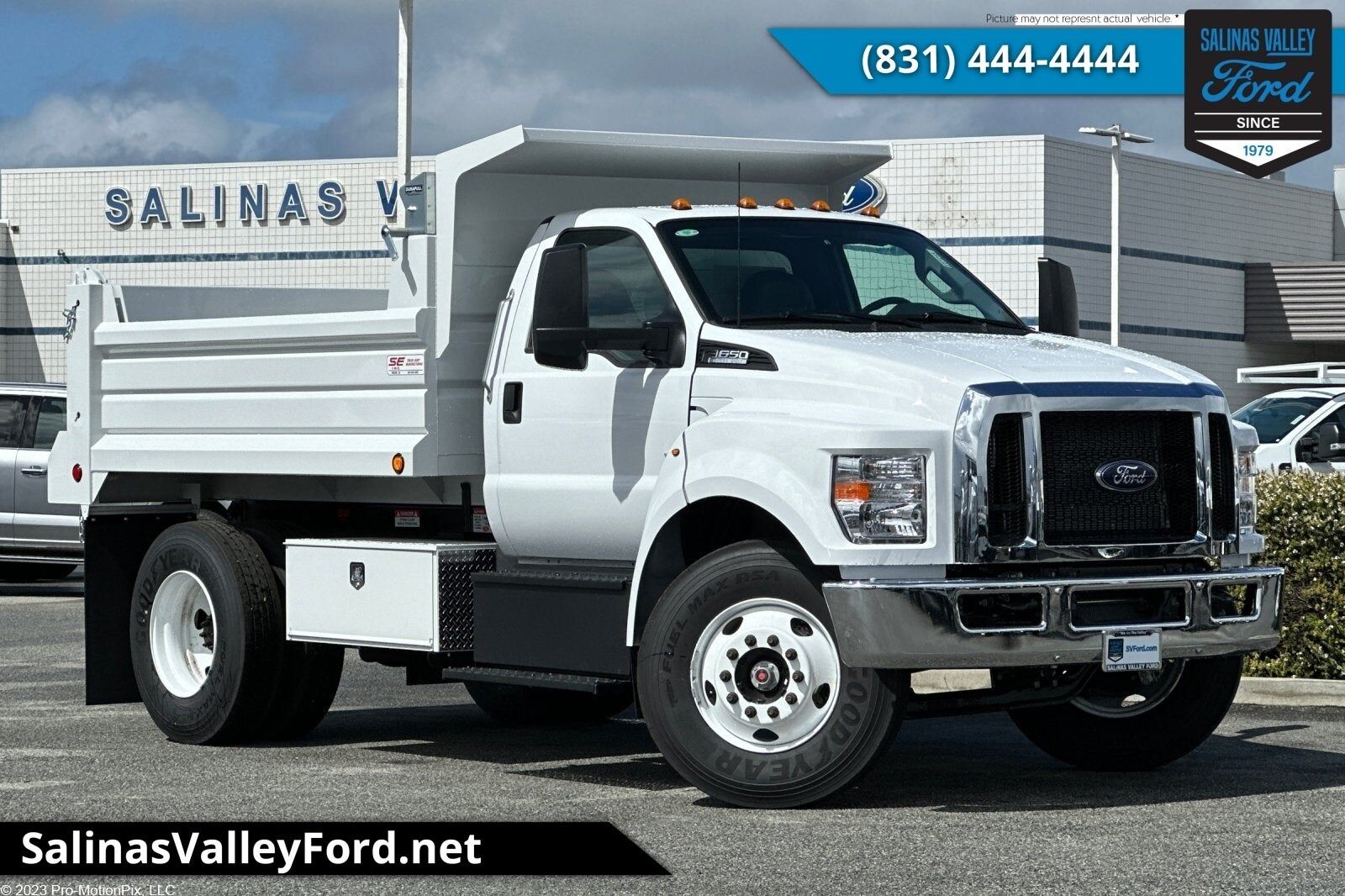 2025 FORD F-650