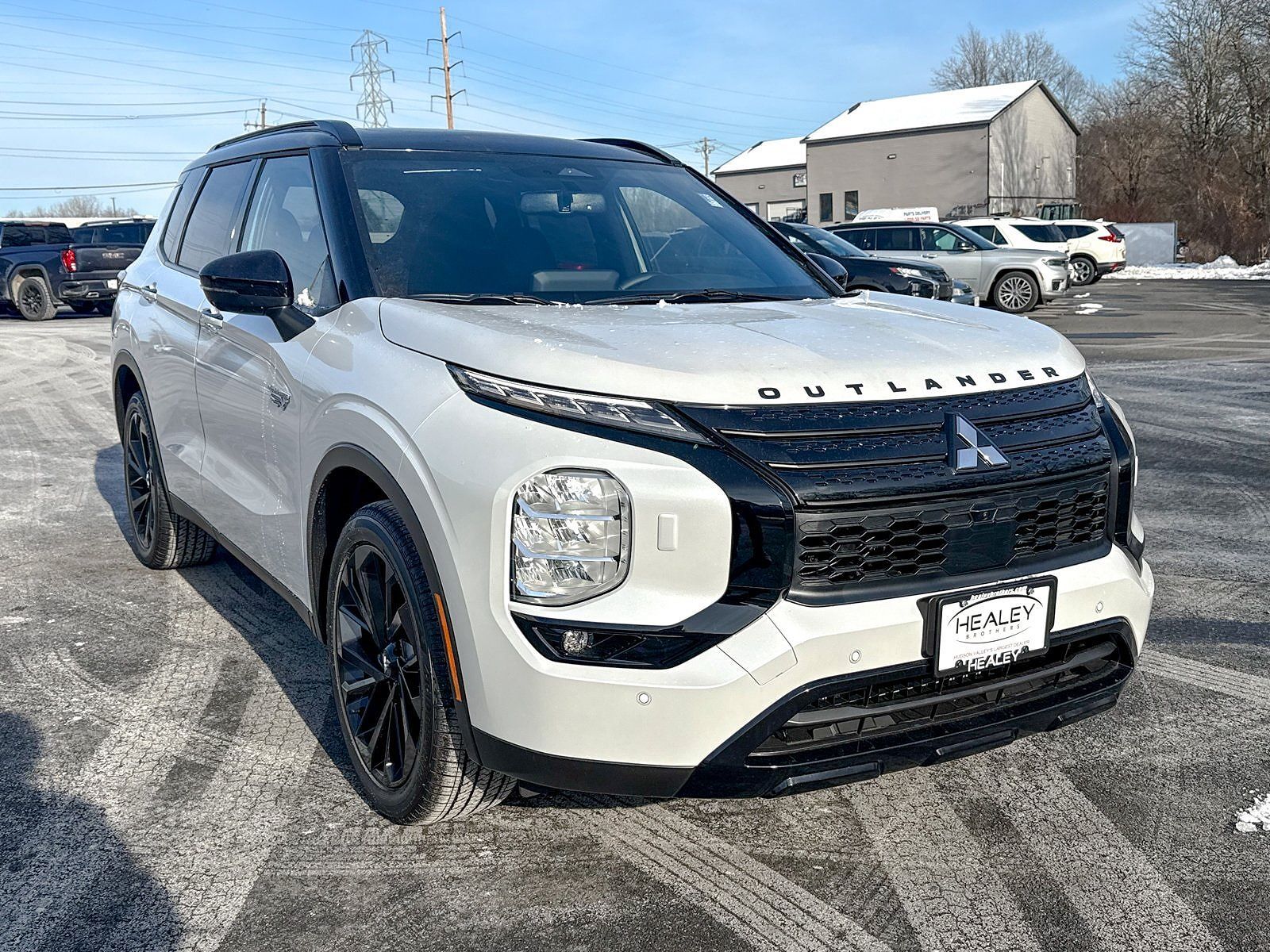 2025 MITSUBISHI Outlander