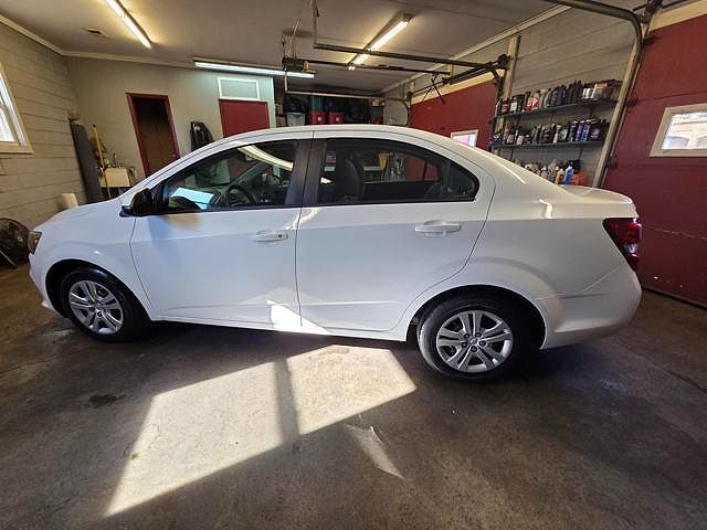 2017 CHEVROLET Sonic