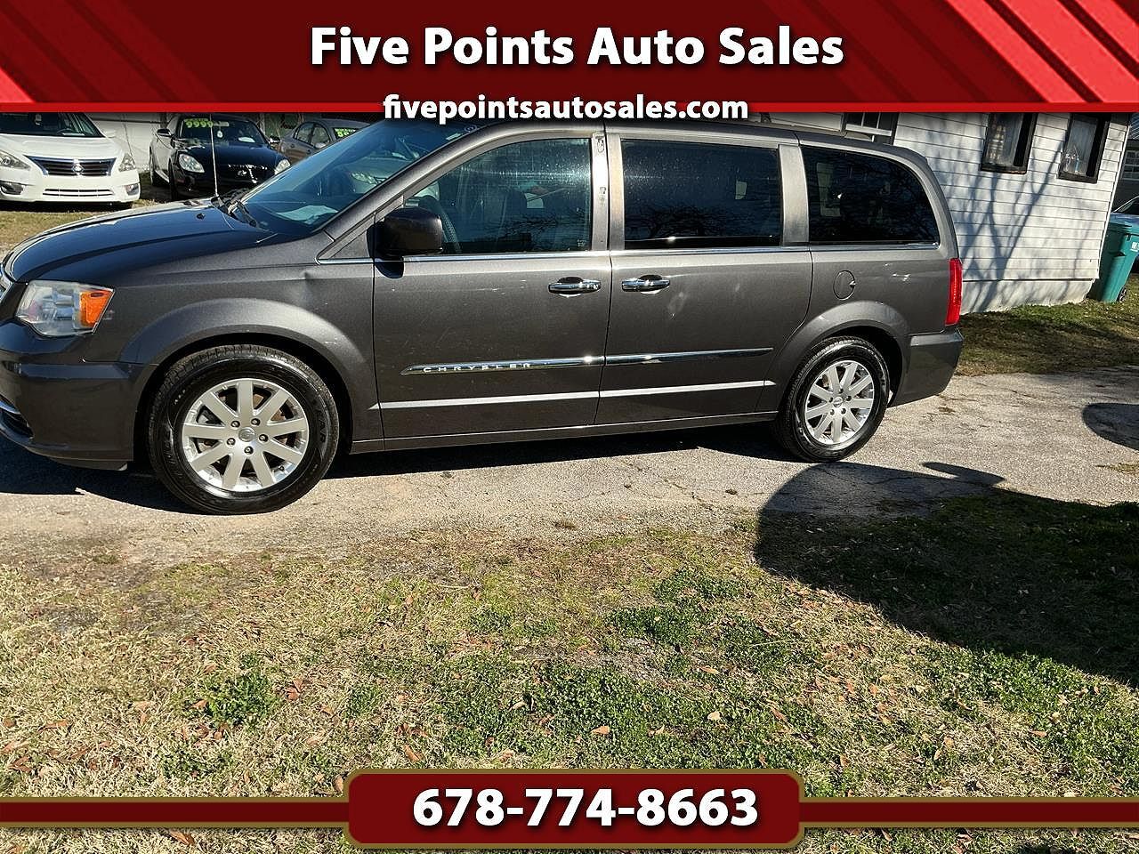 2016 CHRYSLER Town and Country